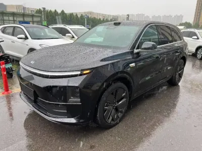 Li Auto (LiXiang) L6, 2025