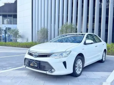 Toyota Camry, 2016
