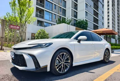 Toyota Camry, 2026