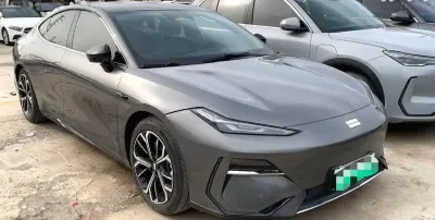 Geely Galaxy E8, 2025